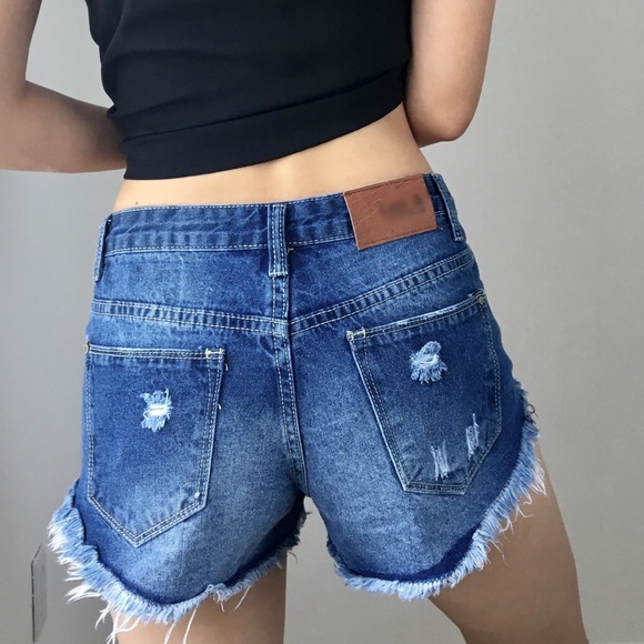 NEW frayed denim shorts - Picture 6 of 6